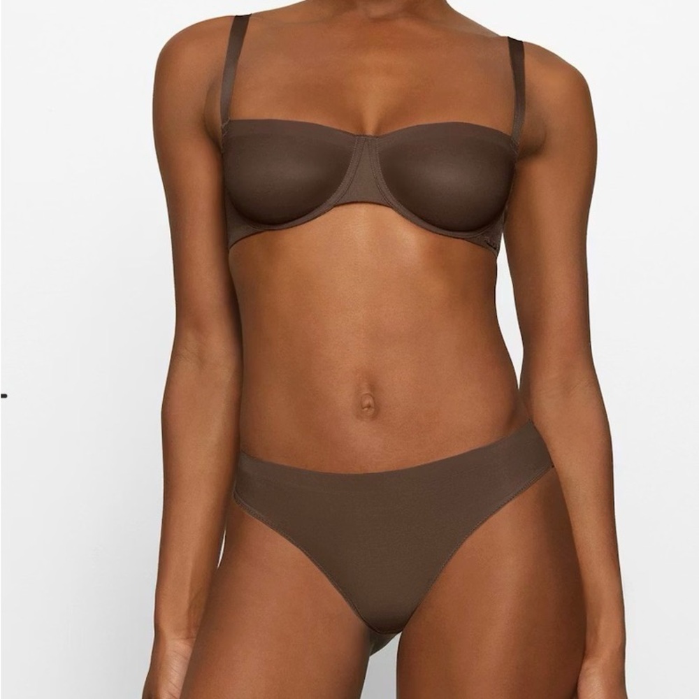Skims No Show Balconette Bra Dark Brown 34C